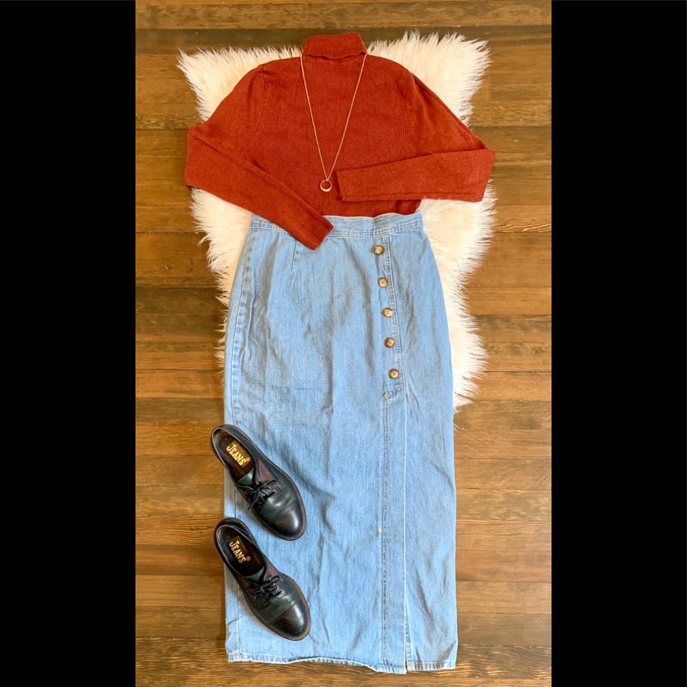Vintage Pashu jean skirt and turtle neck